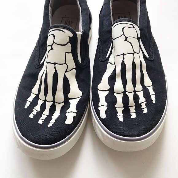 Gap kids skeleton glow in the dark slip on shoes GUC size 5 youth - Picture 4 of 8